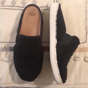UGG Luci Furry Slip-On Sneakers